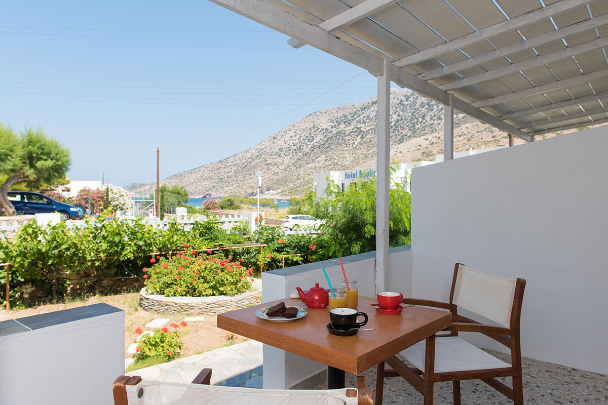 Balcony of a room at Sifnos with sea views